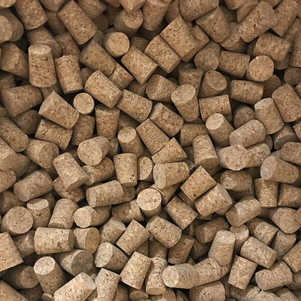 RL8 agglomerate tapered corks